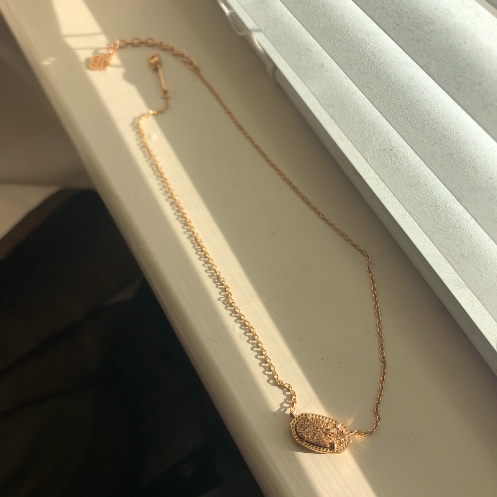 Kendra Scott Necklace